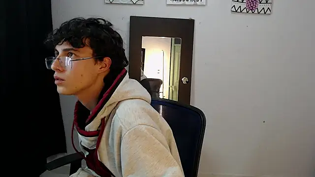 Jeam hot online show from January 2, 10:33 pm