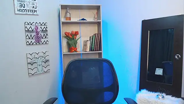 Jeam hot online show from January 10, 1:21 am