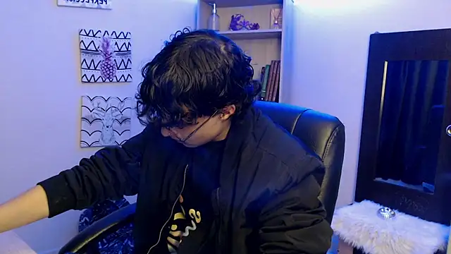 Jeam hot online show from February 8, 9:04 pm