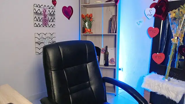 Jeam hot online show from February 21, 1:11 am