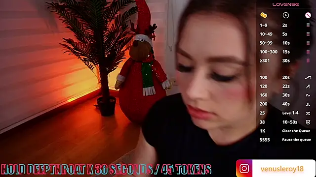 Snapshot of venusleroy_ chatting on December 21, 11:56 pm venusleroy online show from December 21, 11:56 pm