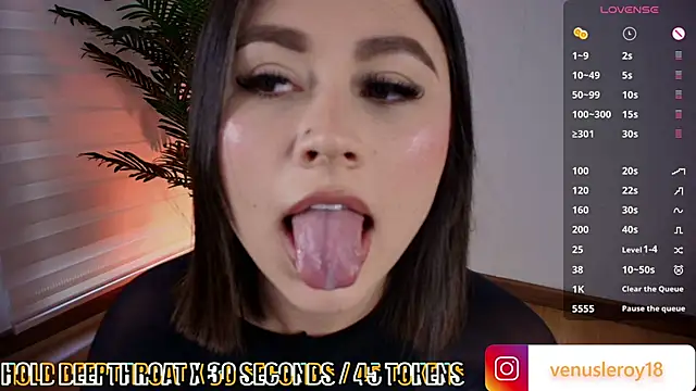 Snapshot of venusleroy_ chatting on December 28, 9:30 pm venusleroy online show from December 28, 9:30 pm