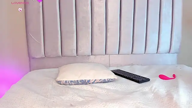 nastyalvanova online show from March 12, 1:47 am