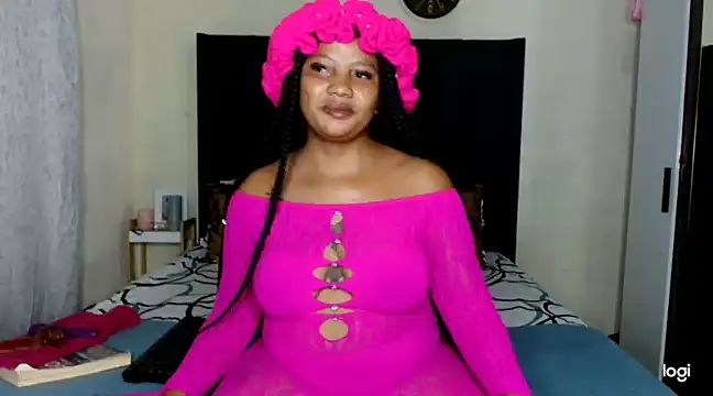 quenliyasa online show from March 11, 5:13 pm