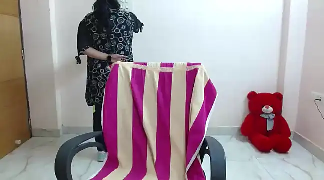 Snapshot of Naughty_Ayesha1 chatting on January 23, 1:35 pm Naughty Ayesha1 online show from January 23, 1:35 pm