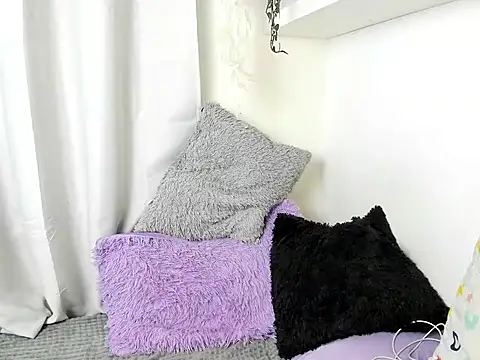 santy-kitty online show from January 13, 3:01 am