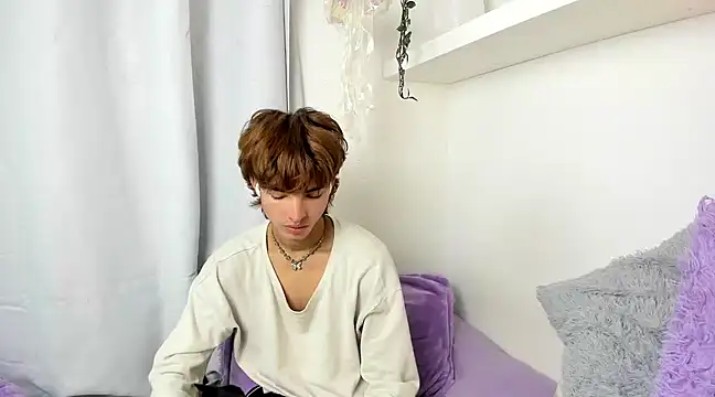 santy-kitty online show from January 19, 3:08 am