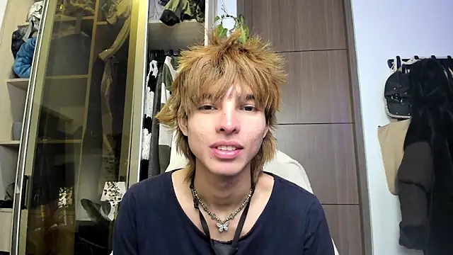 santy-kitty online show from February 27, 3:47 am