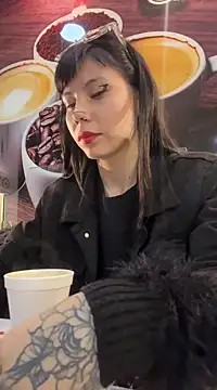 EemaHaruki online show from December 4, 9:57 pm