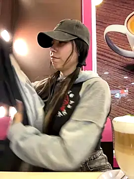 EemaHaruki online show from October 17, 9:17 pm