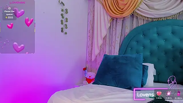 Snapshot of saskia_secret chatting on March 18, 5:31 am saskia secret online show from March 18, 5:31 am