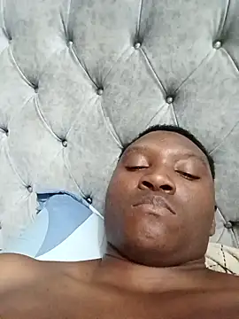 Snapshot of Elchicomiel chatting on January 9, 6:48 am Elchicomiel online show from January 9, 6:48 am