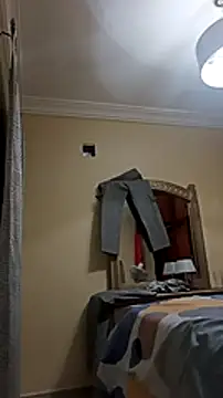 Snapshot of Elchicomiel chatting on January 22, 5:05 am Elchicomiel online show from January 22, 5:05 am