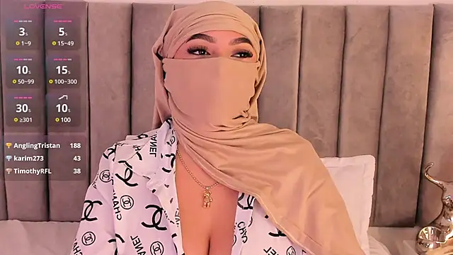 Snapshot of _malih_ chatting on December 7, 3:41 pm malih online show from December 7, 3:41 pm