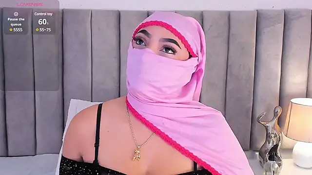 Snapshot of _malih_ chatting on December 13, 12:39 pm malih online show from December 13, 12:39 pm