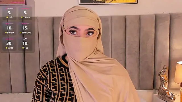 Snapshot of _malih_ chatting on January 11, 1:01 pm malih online show from January 11, 1:01 pm