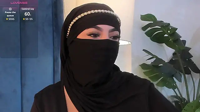 Snapshot of _malih_ chatting on October 7, 1:08 pm malih online show from October 7, 1:08 pm