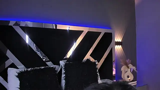 JulietaCheerr online show from December 30, 1:47 pm