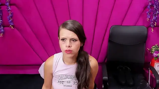 Mariana Benett online show from January 29, 8:04 pm