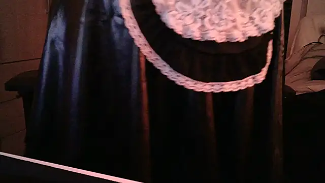 kinkysissyslut69 online show from December 21, 11:12 pm