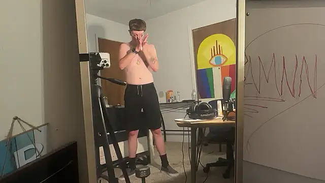 Snapshot of twentywithafelonyy chatting on September 14, 7:07 am twentywithafelonyy online show from September 14, 7:07 am