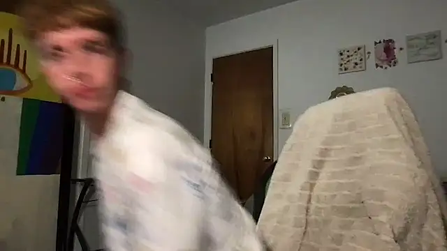 Snapshot of twentywithafelonyy chatting on December 15, 8:13 pm twentywithafelonyy online show from December 15, 8:13 pm