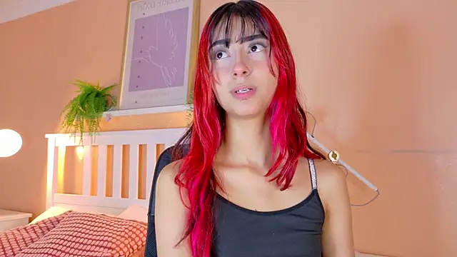 Snapshot of ParisFox_ chatting on October 27, 7:40 pm ParisFox online show from October 27, 7:40 pm