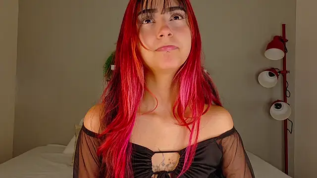 Snapshot of ParisFox_ chatting on December 4, 7:55 pm ParisFox online show from December 4, 7:55 pm