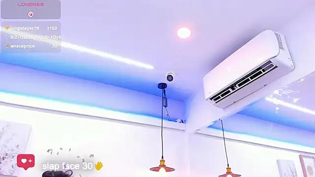 Snapshot of Dilan_y_Mia chatting on March 11, 9:48 pm Dilan y Mia online show from March 11, 9:48 pm