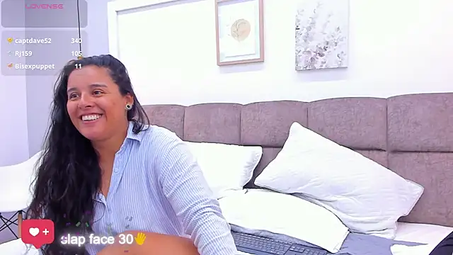 Snapshot of Dilan_y_Mia chatting on March 14, 8:06 pm Dilan y Mia online show from March 14, 8:06 pm