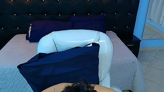 Lobo 17  online show from January 18, 3:42 am