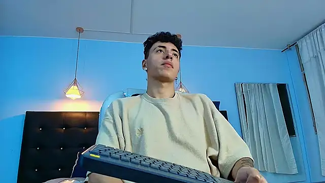 Lobo 17  online show from January 21, 6:54 am