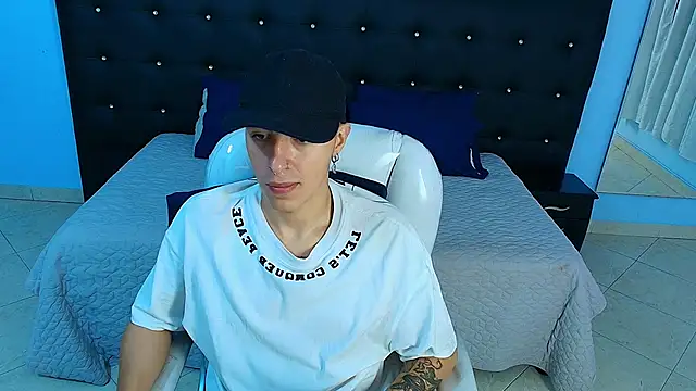 Lobo 17  online show from January 22, 3:41 am