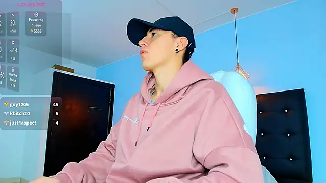 Lobo 17  online show from October 1, 3:45 am