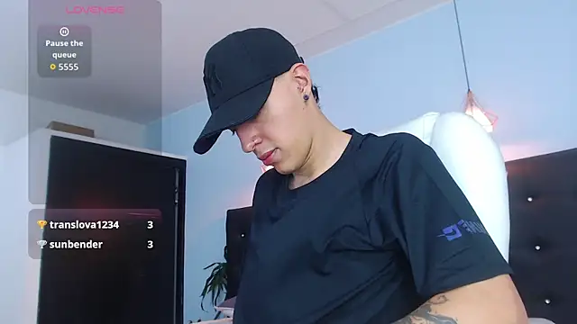 Lobo 17  online show from October 5, 3:49 am