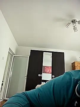 KarlosCarutox online show from September 27, 8:52 am