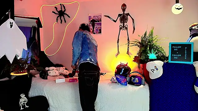 twink sebas  online show from October 21, 4:57 am