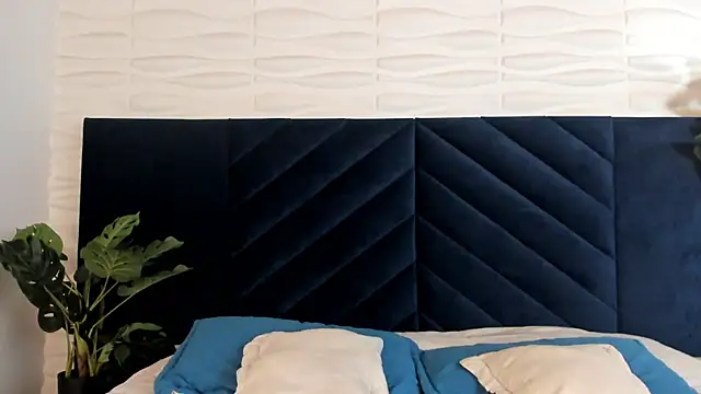 Andy Joy  online show from October 18, 11:00 am