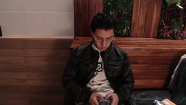 Andy Joy  online show from October 26, 11:16 am