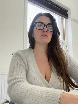 Miss Stassi online show from January 16, 9:16 am