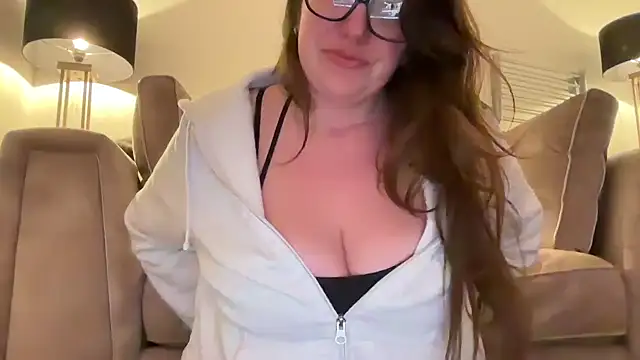 Miss Stassi online show from January 26, 5:13 pm