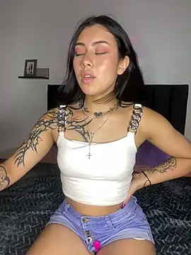 emily 22x online show from February 15, 2:15 am