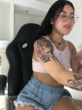 emily 22x online show from February 25, 11:22 pm