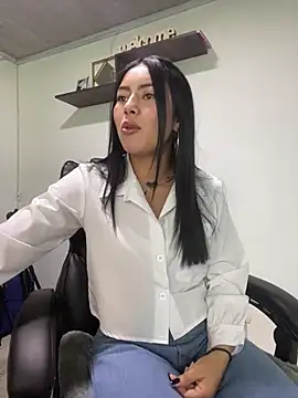 emily 22x online show from March 17, 9:13 pm