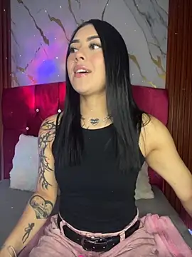 emily 22x online show from November 6, 12:00 am