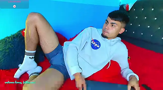 kalivan voinesscu online show from December 7, 4:42 am