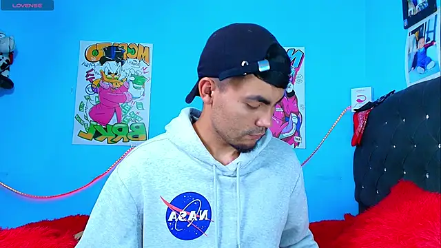 kalivan voinesscu online show from March 2, 7:10 am