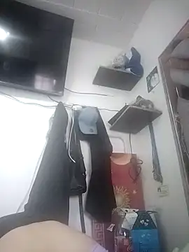 naughty-sharlot online show from December 18, 9:54 pm