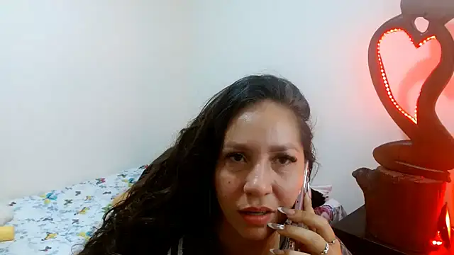 naihroby online show from December 8, 11:40 pm