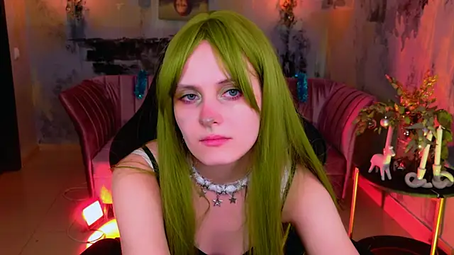 Snapshot of LolaAsmus chatting on December 31, 4:46 pm LolaAsmus online show from December 31, 4:46 pm